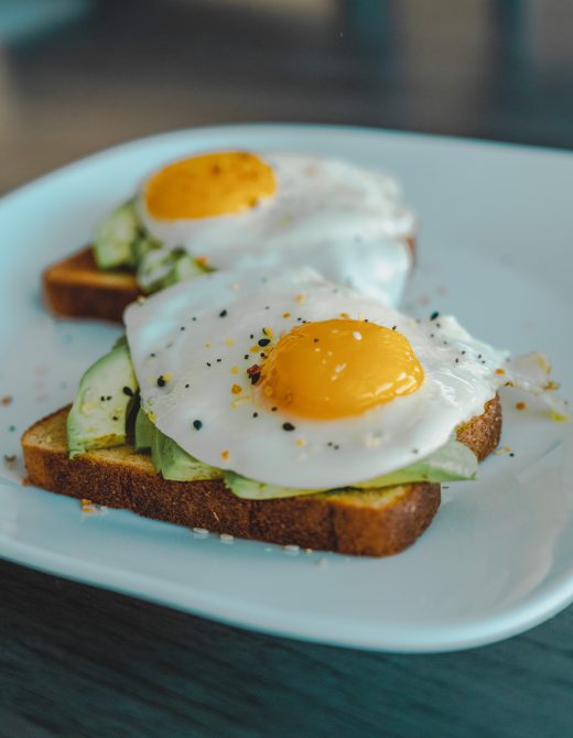 avocado toast with egg