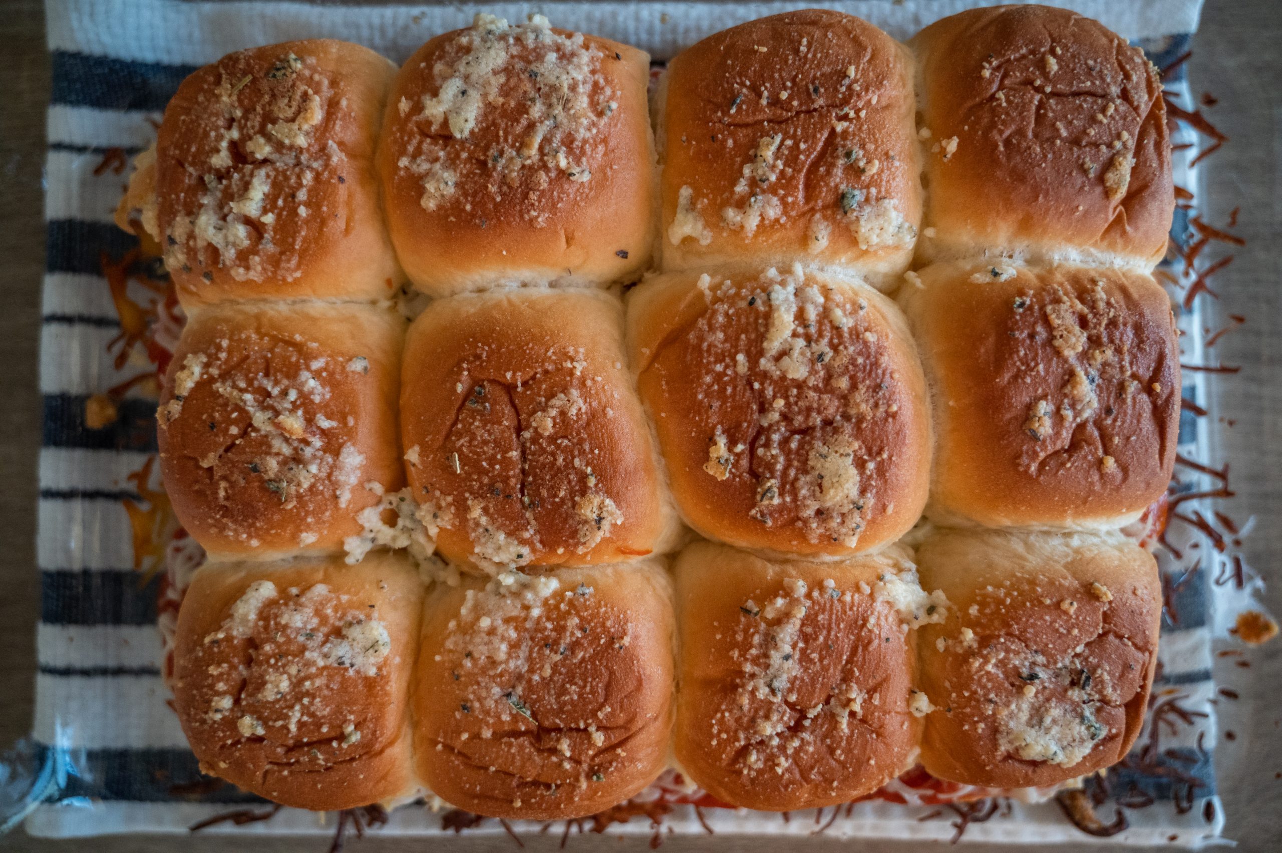 easy pepperoni pizza sliders super bowl recipe